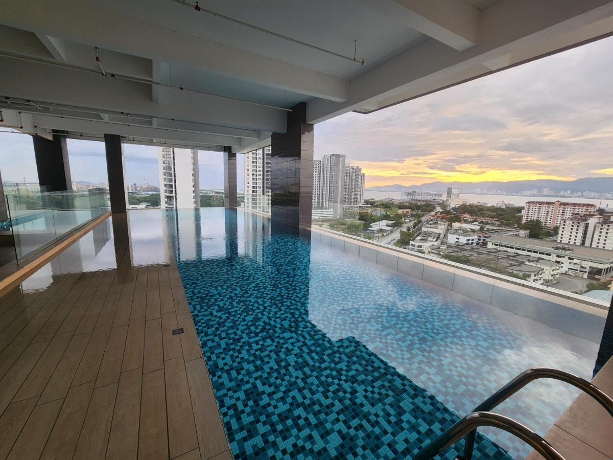 Praicon Tower - Premium Suite Баттерворт Экстерьер фото