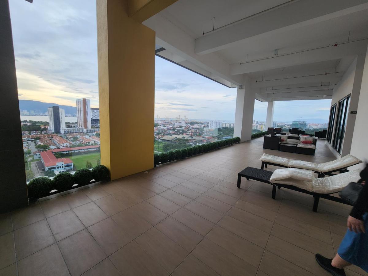 Praicon Tower - Premium Suite Баттерворт Экстерьер фото